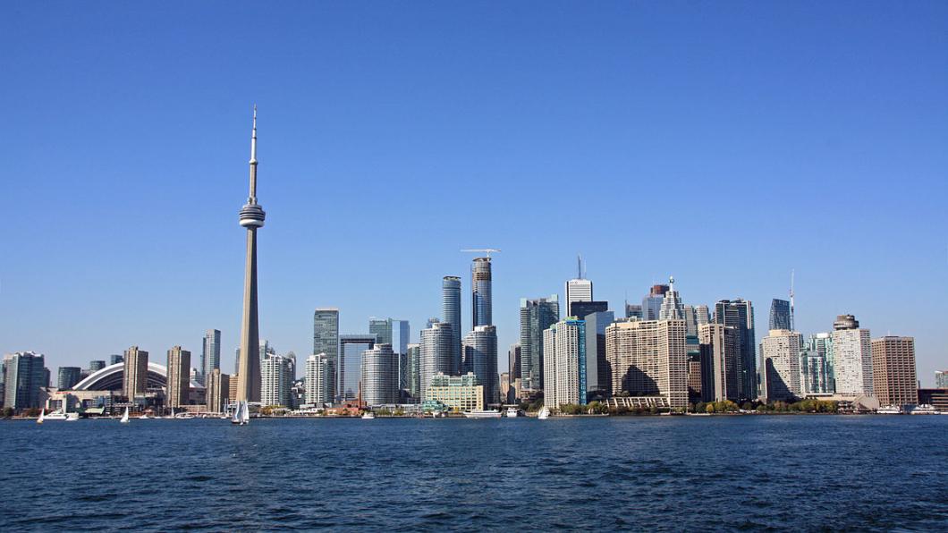 1200px-Toronto_Skyline_September_2014.jpg