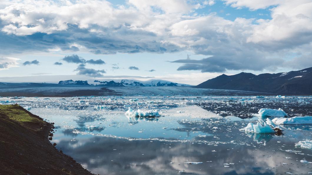 climate-cold-glacier-iceberg.jpg