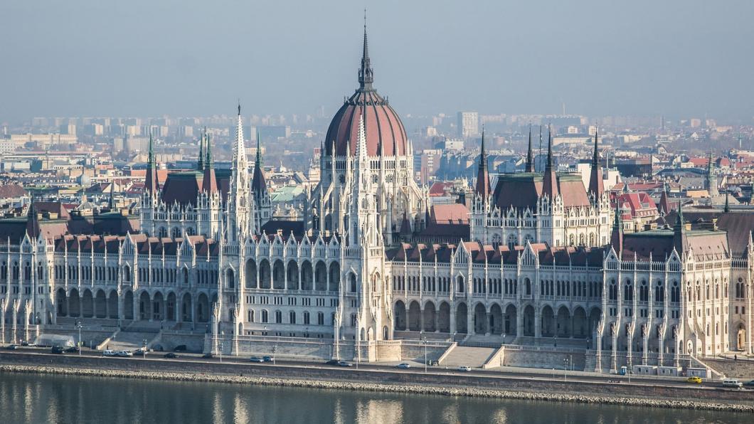 Het Hongaarse parlement in Boedapest Het Hongaarse parlement in Boedapest