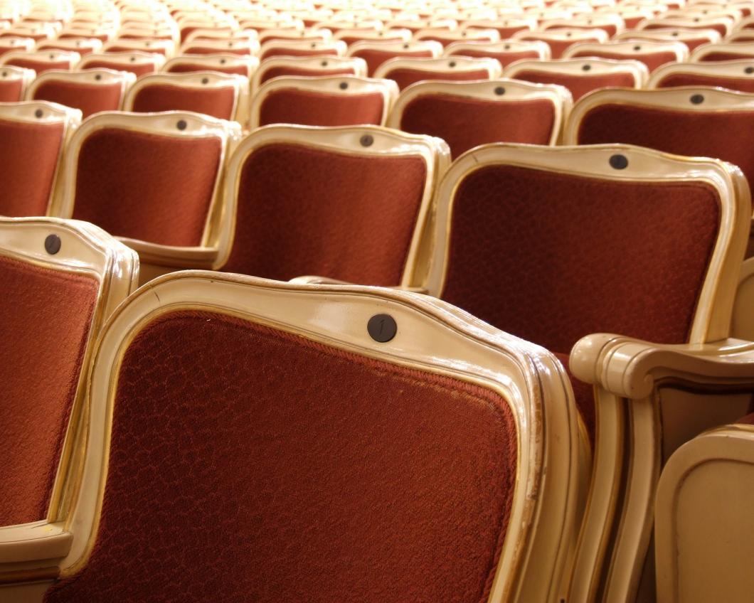 theater-seats-1033969_1920.jpg